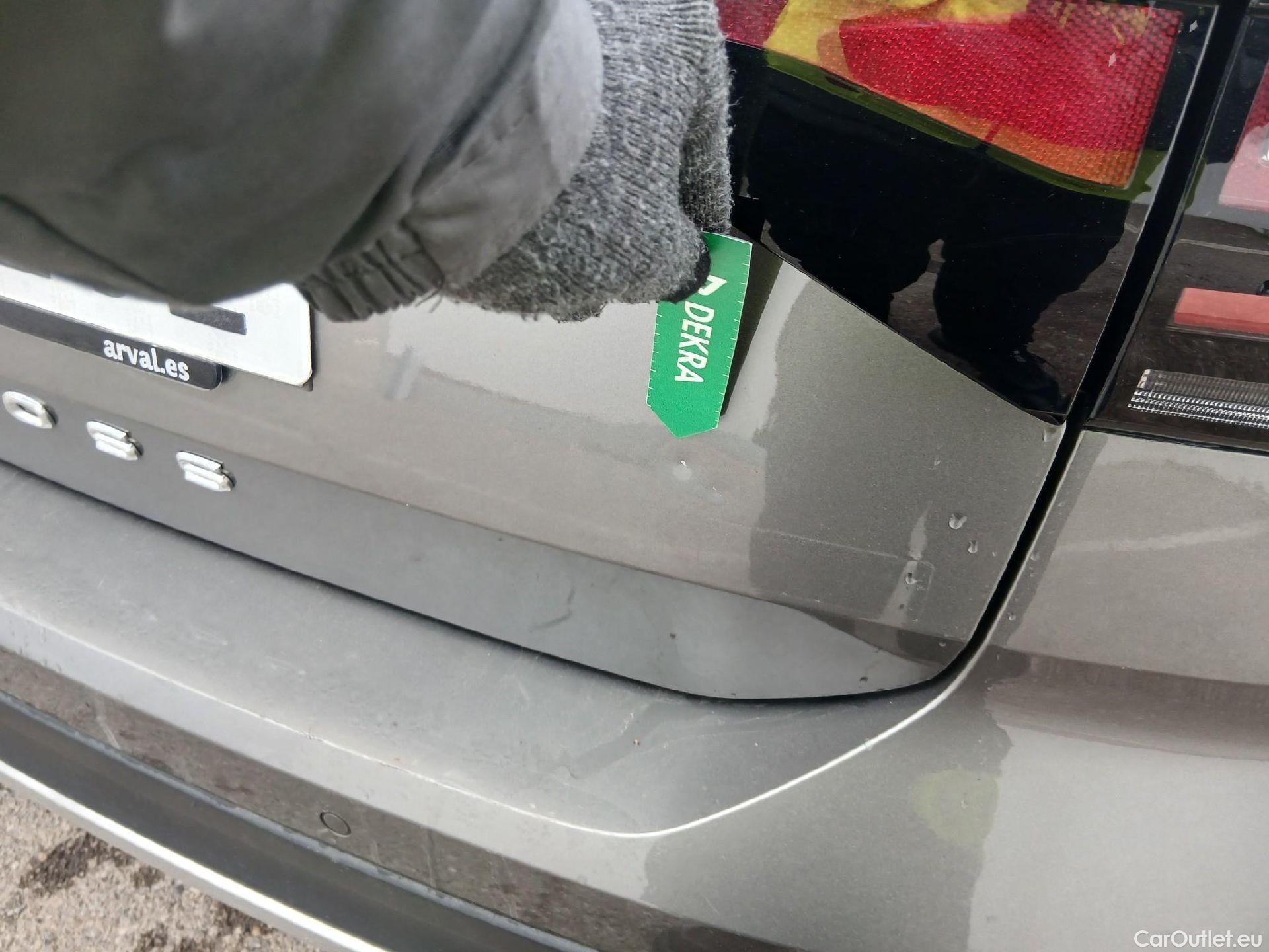  Volkswagen  T-CROSS VOLKSWAGEN  / 2018 / 5P / todoterreno Advance 1.0 TSI 85kW (115CV) DSG (AC) #13