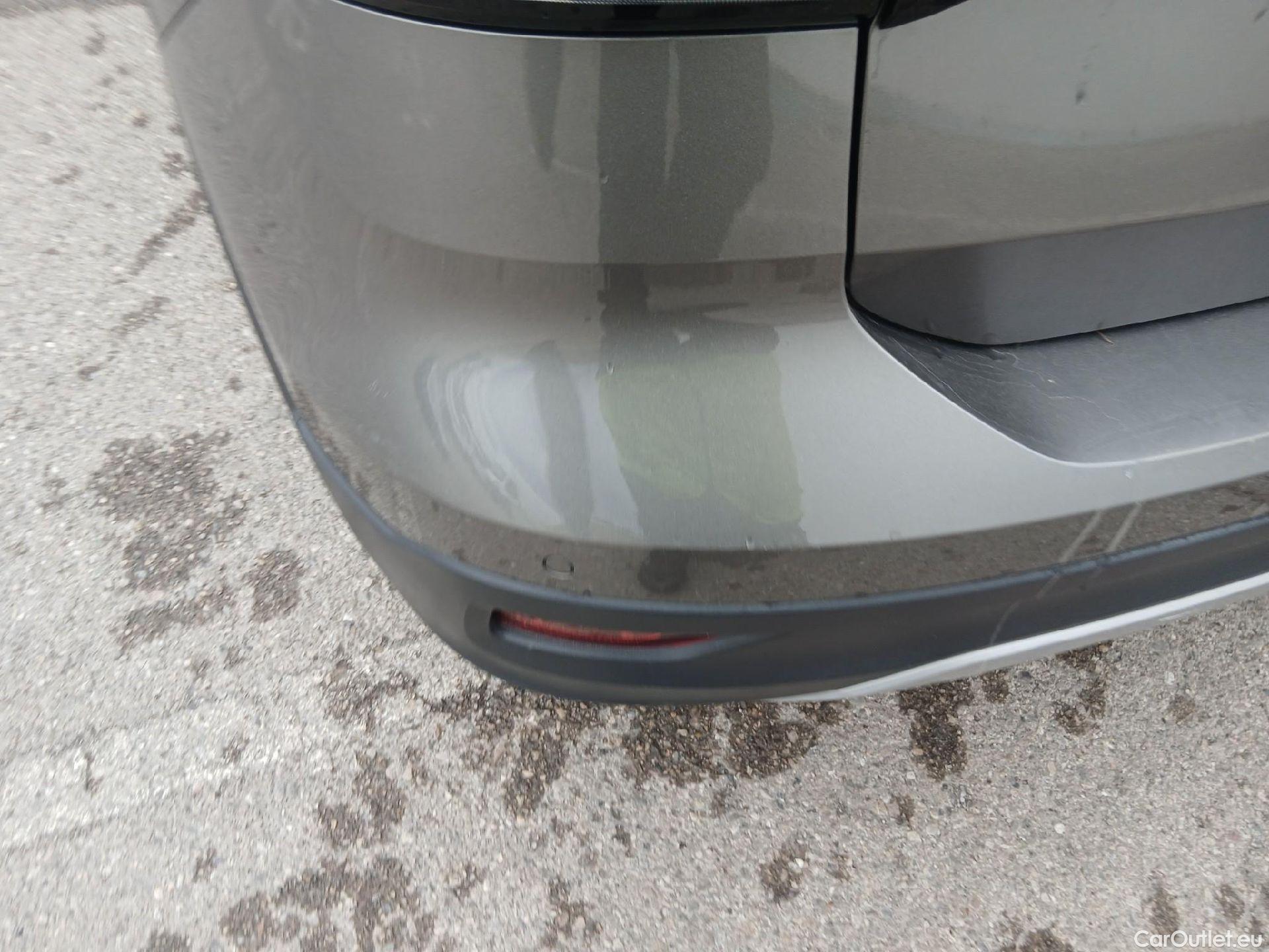  Volkswagen  T-CROSS VOLKSWAGEN  / 2018 / 5P / todoterreno Advance 1.0 TSI 85kW (115CV) DSG (AC) #10