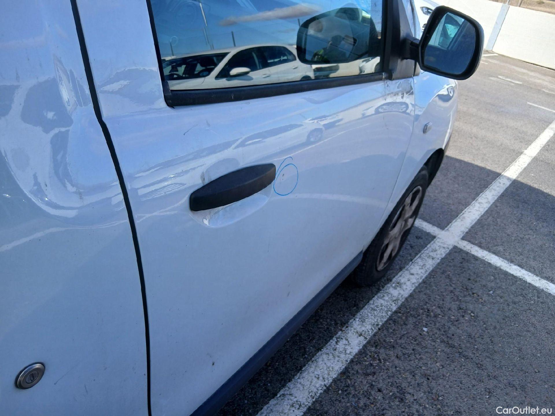  Dacia  Dokker DACIA  / 2013 / 4P / furgón derivado de turismo Van Essential 1.6 80kW (110CV) ECO-G #21