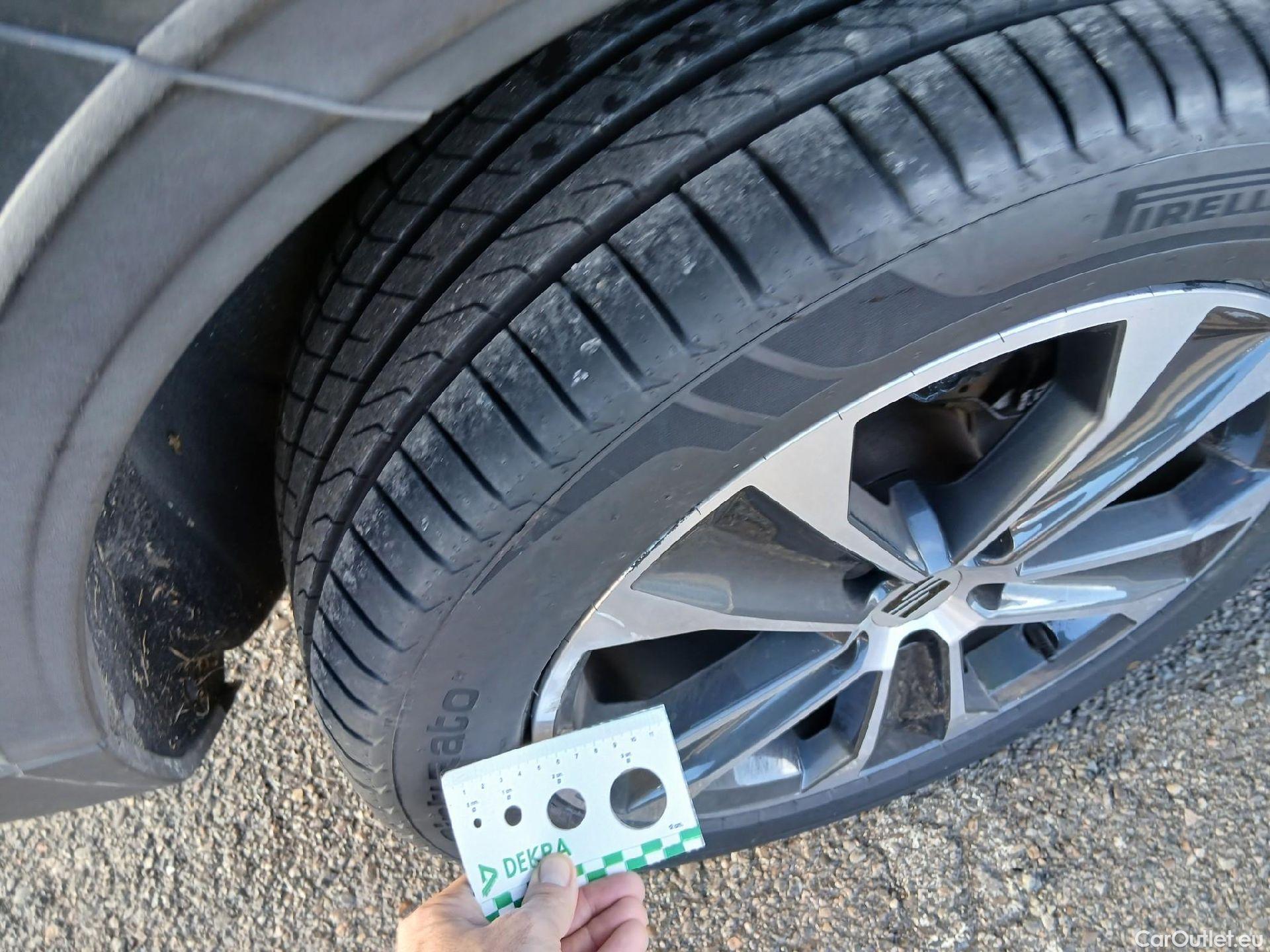  Seat  ATECA SEAT  1.5 TSI 110kW DSG S&S Style Go #33