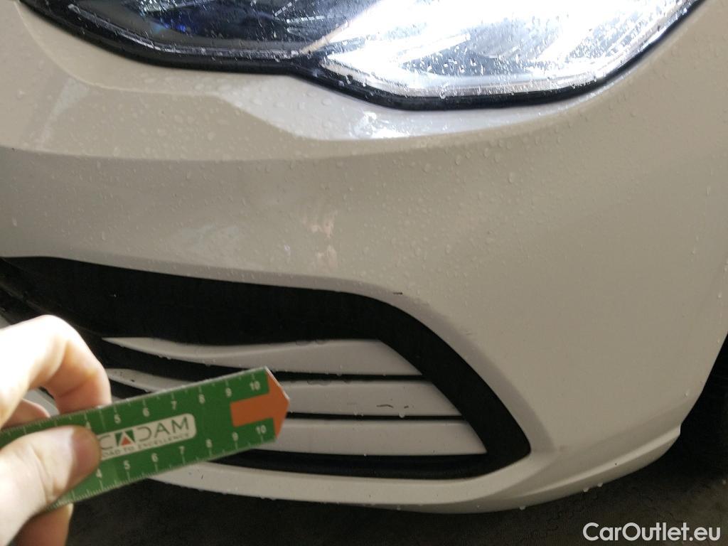  Volkswagen  Golf  VOLKSWAGEN / 2020 / 5P / berlina con portón Life 1.0 eTSI 81kW (110CV) DSG #8