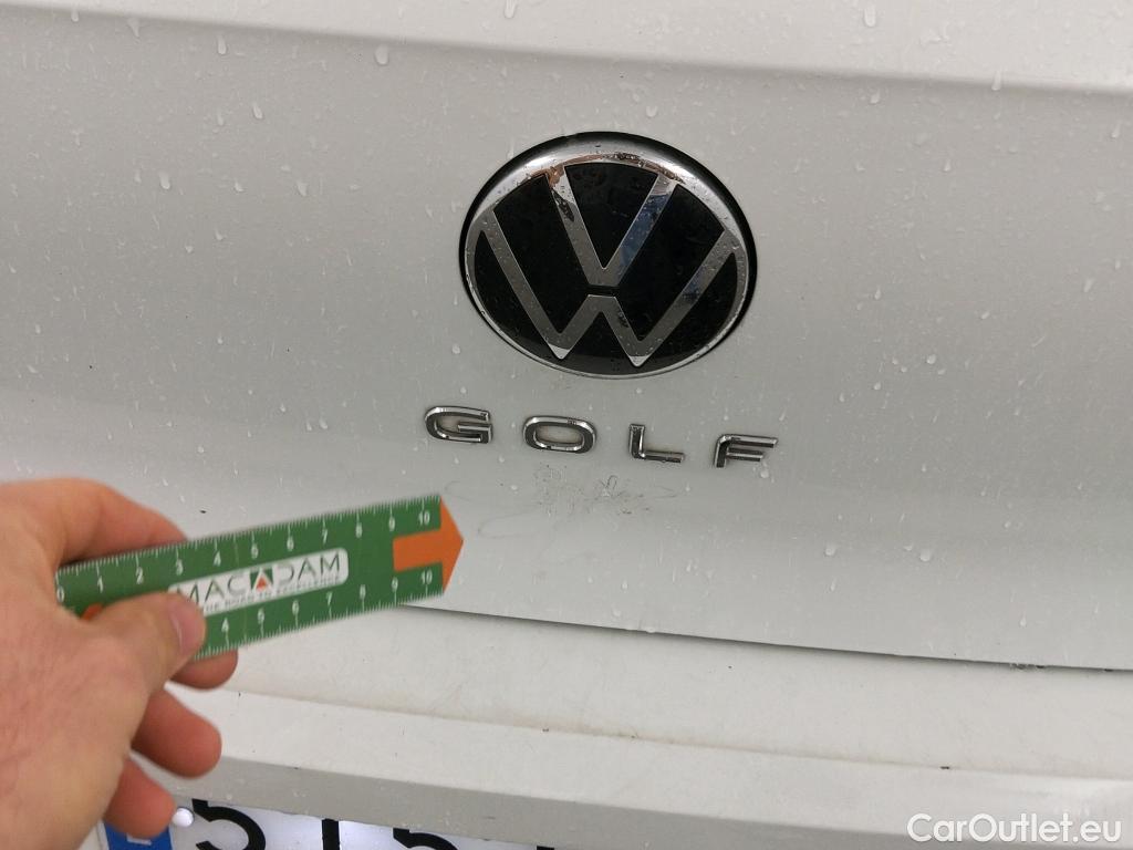  Volkswagen  Golf  VOLKSWAGEN / 2020 / 5P / berlina con portón Life 1.0 eTSI 81kW (110CV) DSG #4