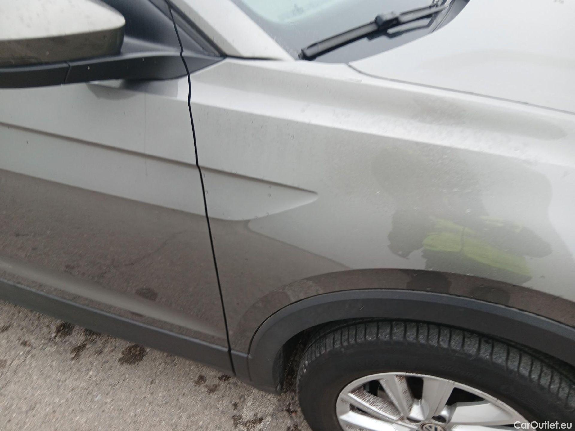  Volkswagen  T-CROSS VOLKSWAGEN  / 2018 / 5P / todoterreno Advance 1.0 TSI 85kW (115CV) DSG (AC) #23