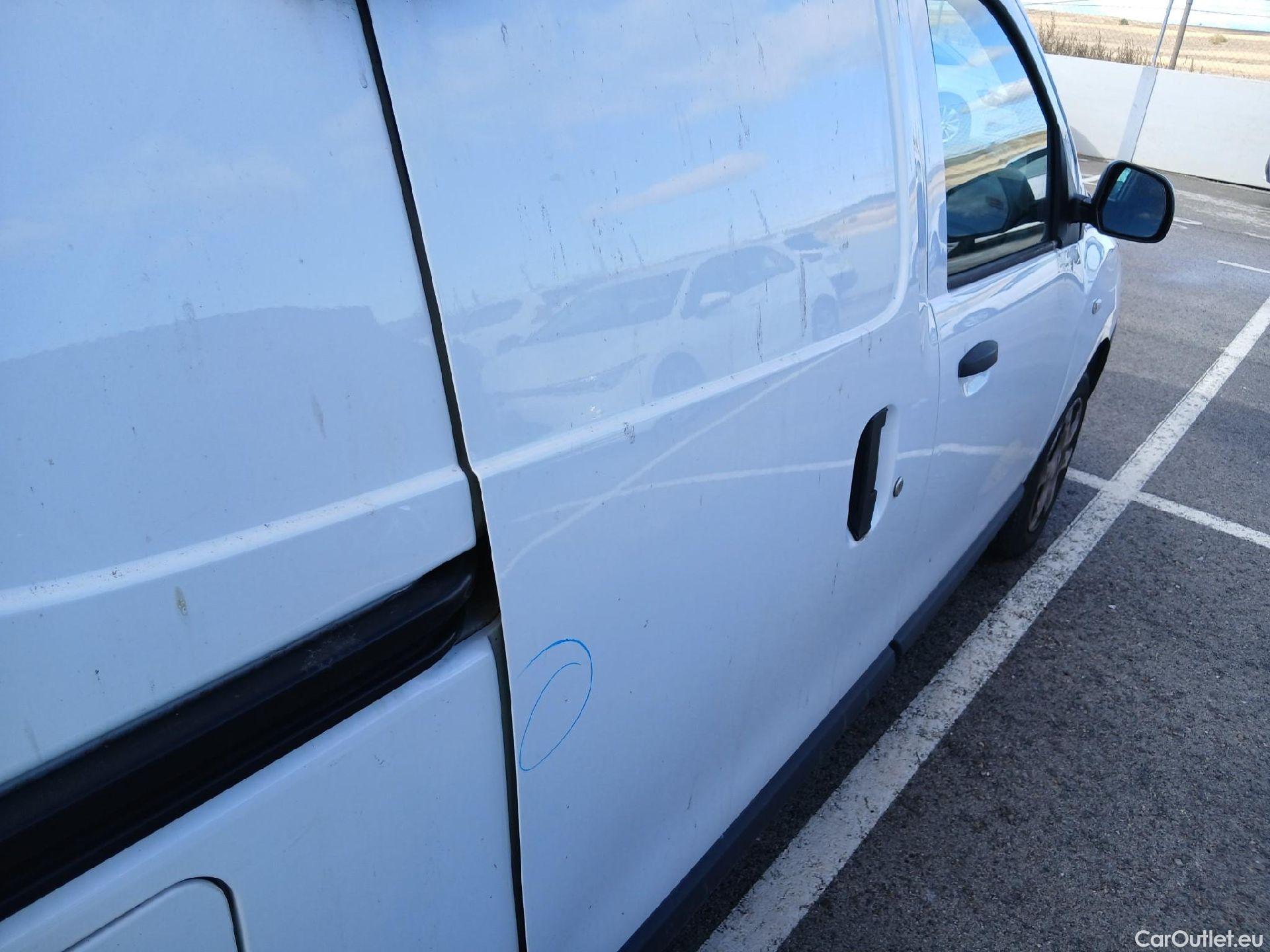  Dacia  Dokker DACIA  / 2013 / 4P / furgón derivado de turismo Van Essential 1.6 80kW (110CV) ECO-G #19