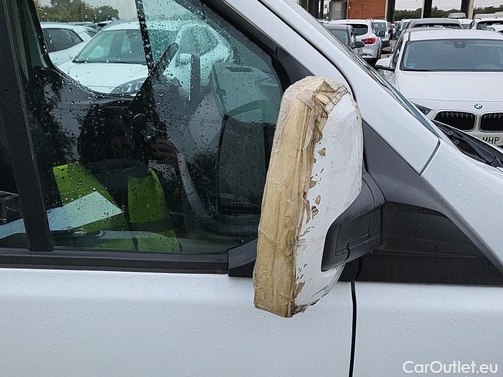  Ford  Transit FORD  Custom / 2012 / 4P / combi Mixto 2.0 TDCI 96kW 320 L1 Trend MHEV #29