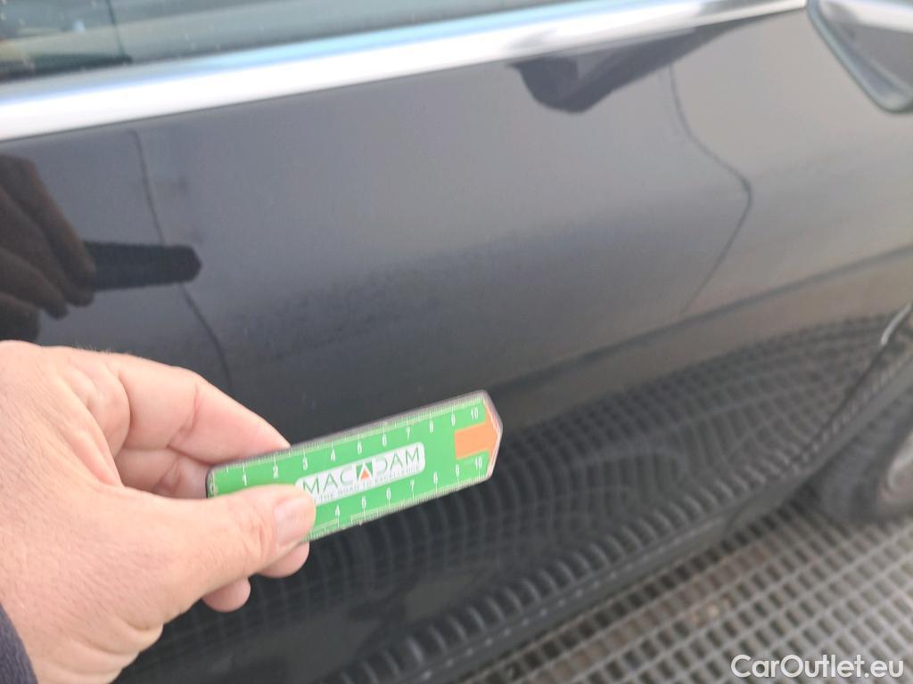  Mercedes  GLA MERCEDES-BENZ  / 2020 / 5P / todoterreno  200 D #3