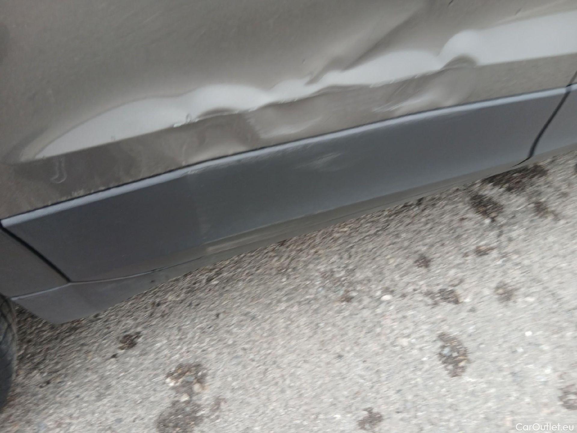  Volkswagen  T-CROSS VOLKSWAGEN  / 2018 / 5P / todoterreno Advance 1.0 TSI 85kW (115CV) DSG (AC) #19