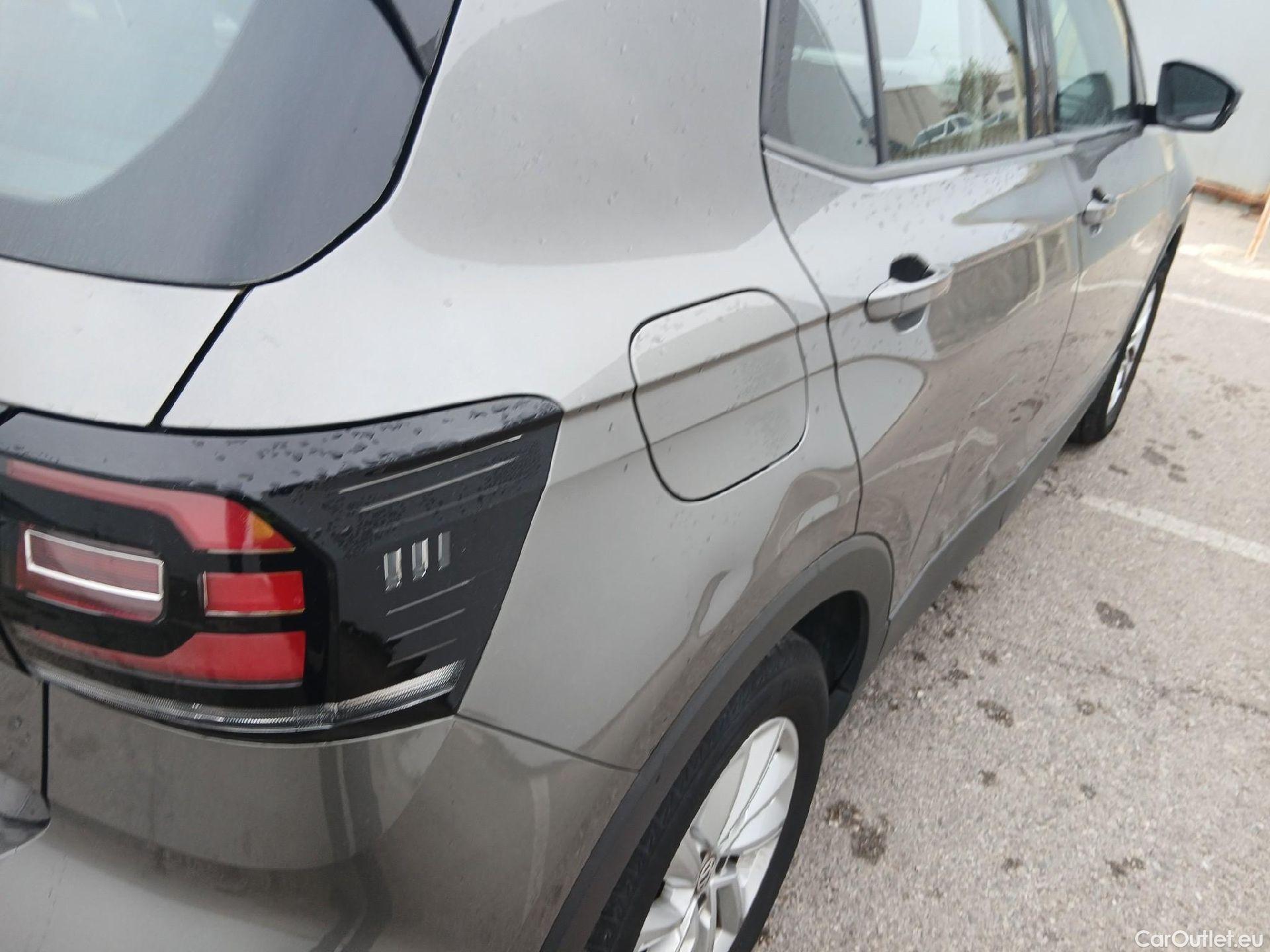  Volkswagen  T-CROSS VOLKSWAGEN  / 2018 / 5P / todoterreno Advance 1.0 TSI 85kW (115CV) DSG (AC) #16