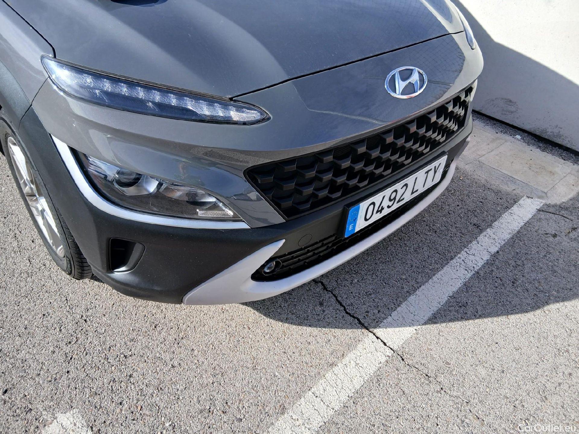  Hyundai  Konna HYUNDAI Kona / 2020 / 5P / todoterreno 1.0 TGDI Maxx 4X2 #3