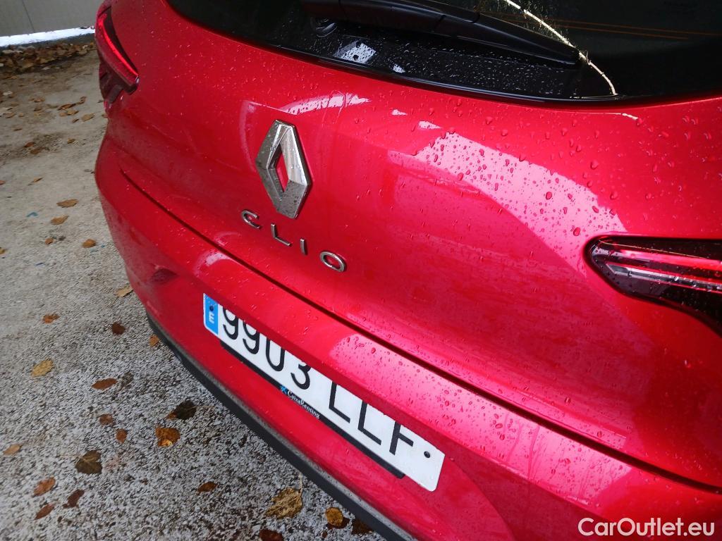  Renault  Clio RENAULT  / 2019 / 5P / berlina con portón Zen TCe 74 kW (100CV) #1