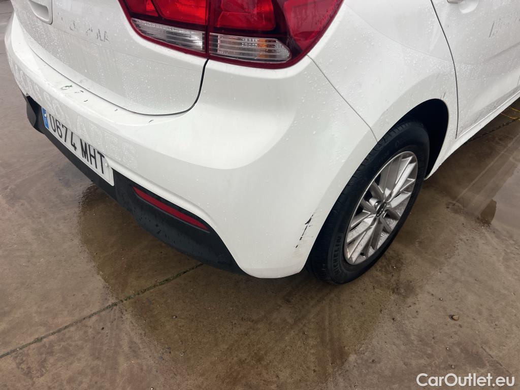  KIA  Rio KIA  / 2020 / 5P / berlina con portón 1.2 DPi 62kW (84CV) Concept #22