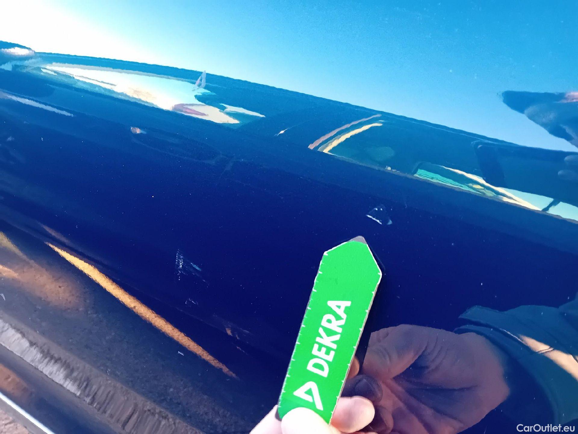  KIA  Niro KIA  / 2019 / 5P / crossover 1.6 GDi PHEV 104kW (141CV) Drive #16