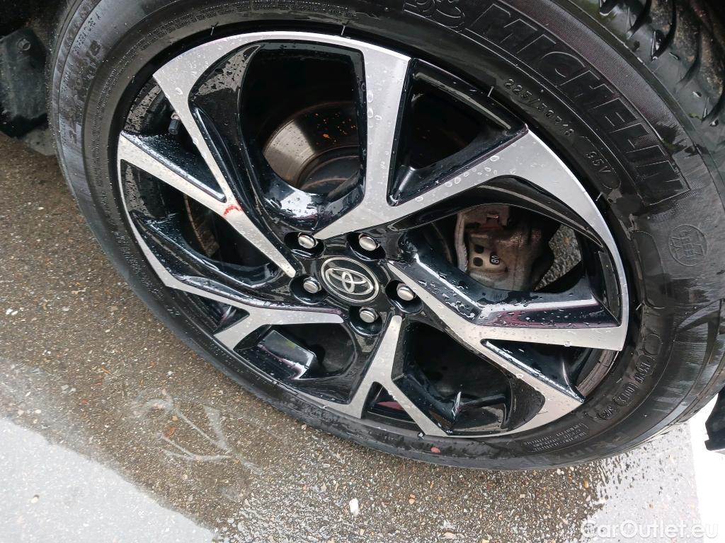  Toyota  C-HR TOYOTA  / 2019 / 5P / todoterreno 2.0 180H Advance #18