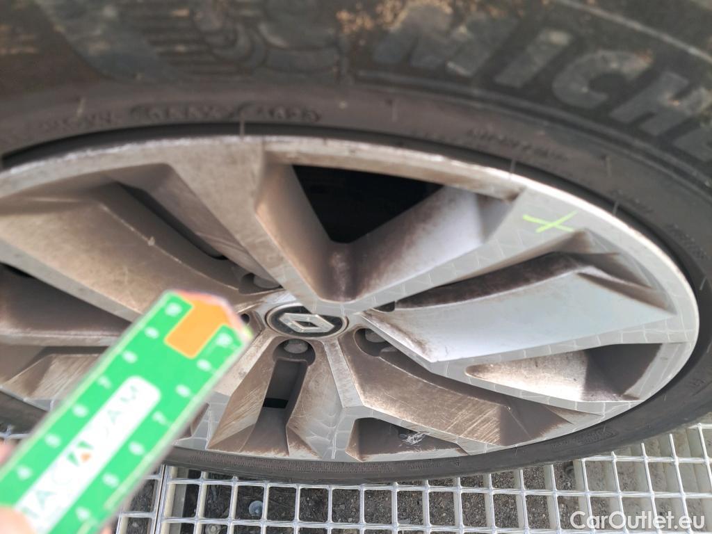  Renault  Captur RENAULT  / 2019 / 5P / todoterreno Intens TCe 90 (AC) #26