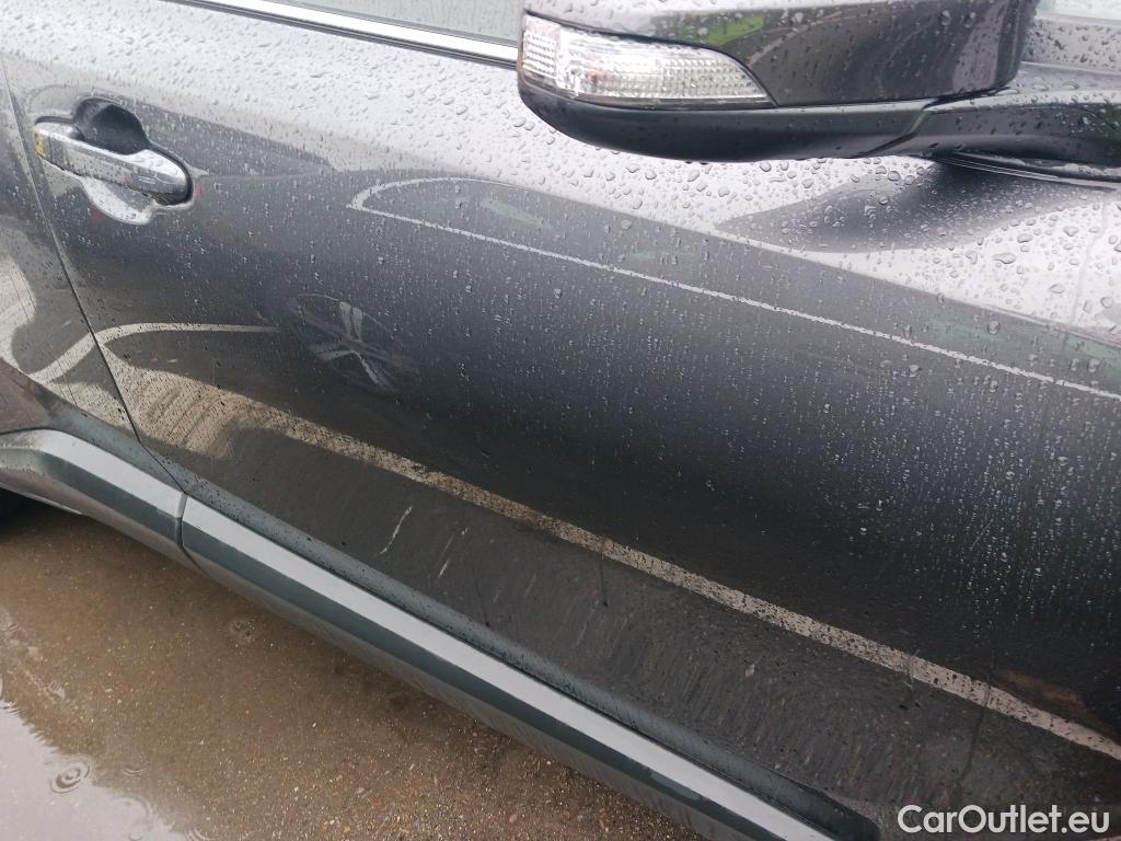  Toyota  C-HR TOYOTA  / 2019 / 5P / todoterreno 2.0 180H Advance #20