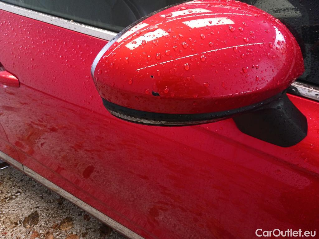  Renault  Clio RENAULT  / 2019 / 5P / berlina con portón Zen TCe 74 kW (100CV) #16