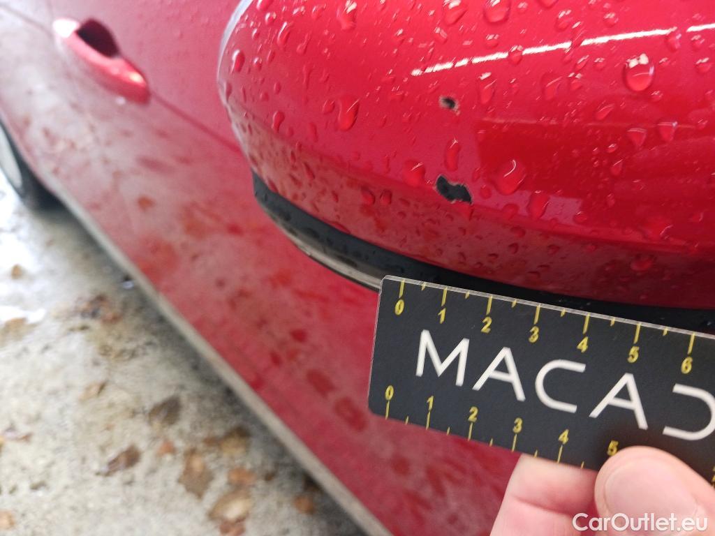  Renault  Clio RENAULT  / 2019 / 5P / berlina con portón Zen TCe 74 kW (100CV) #17