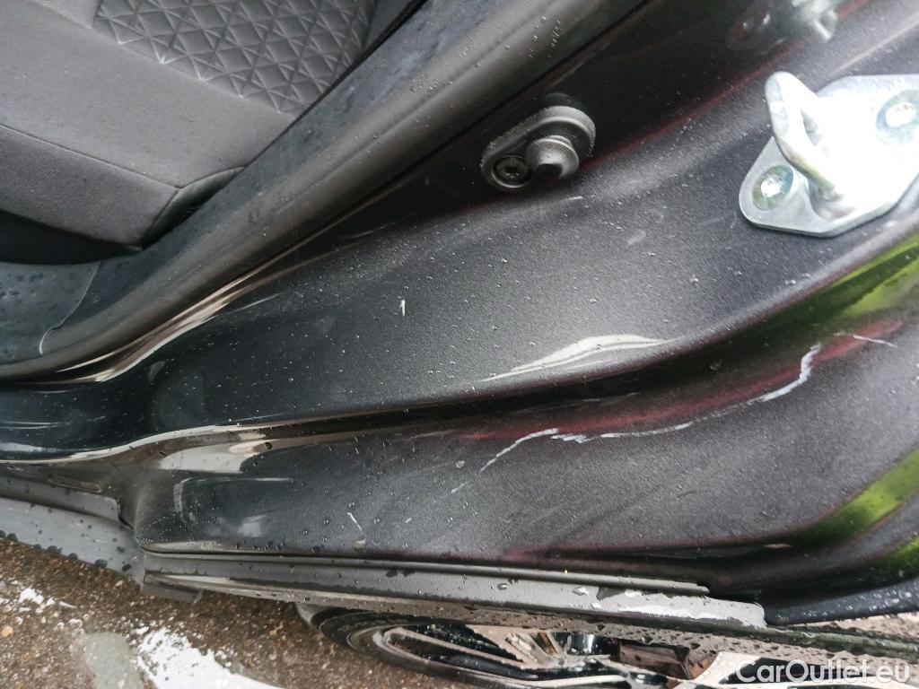  Toyota  C-HR TOYOTA  / 2019 / 5P / todoterreno 2.0 180H Advance #14