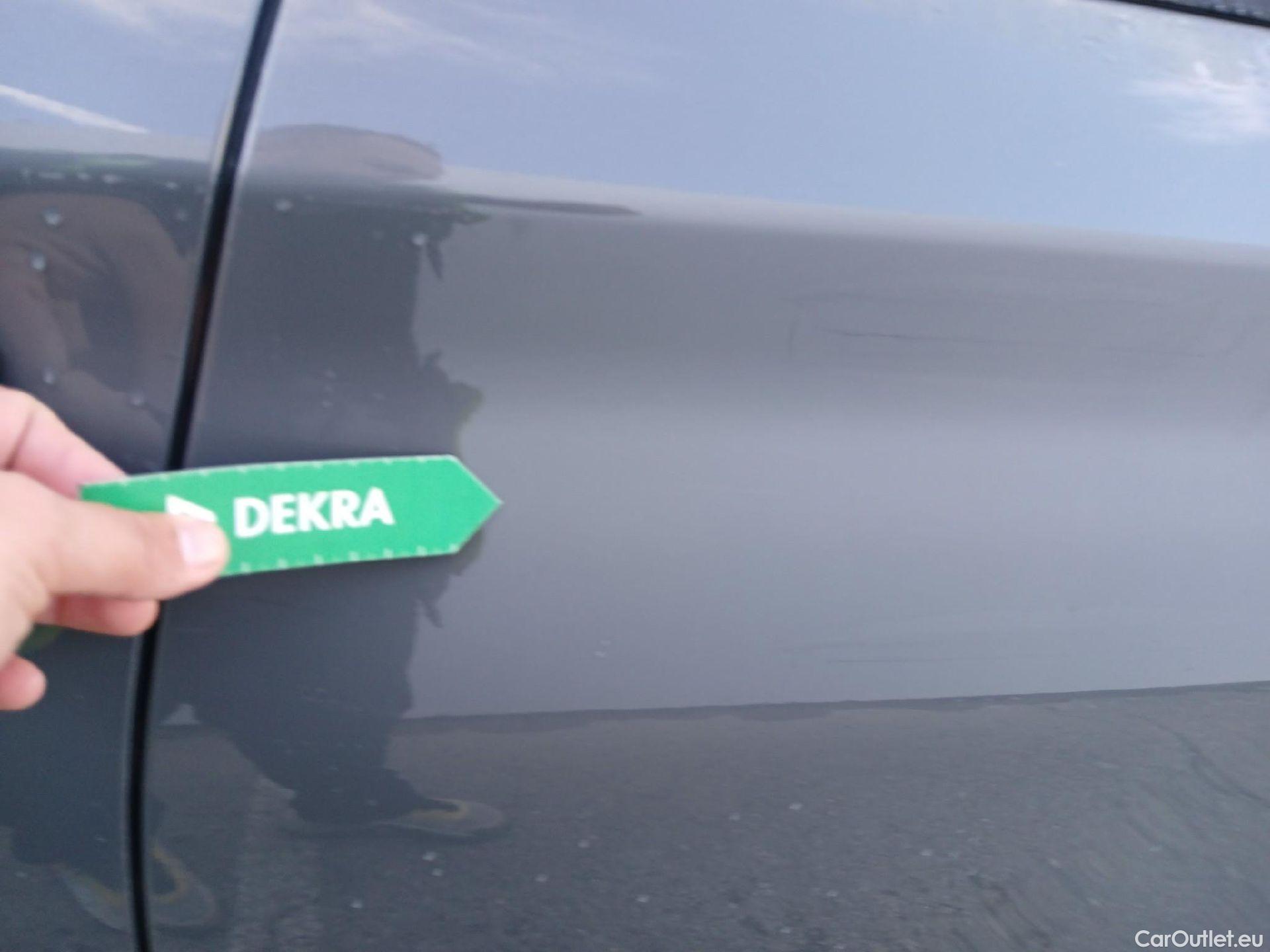  Hyundai  Konna HYUNDAI Kona / 2017 / 5P / todoterreno 1.6 GDI HEV Klass DT #14