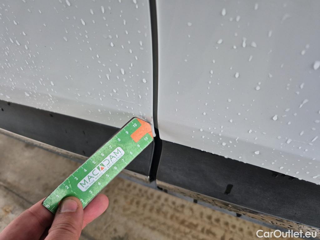  Renault  Kadjar RENAULT  / 2019 / 5P / crossover Intens Blue dCi 85kW (115CV) (AC) #27