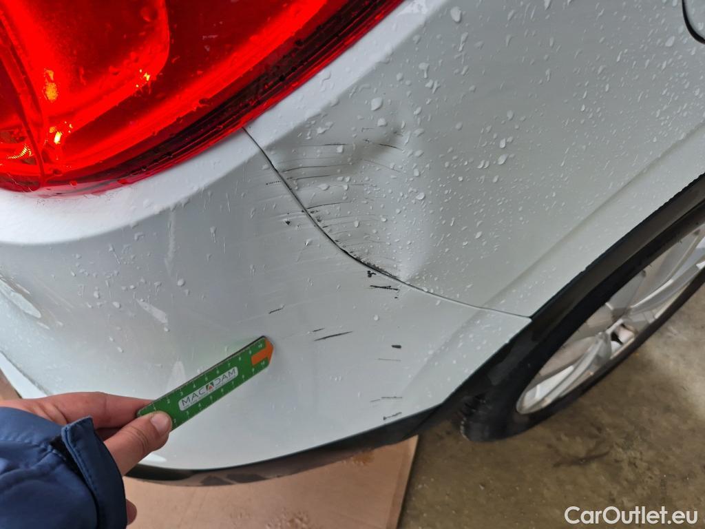  Renault  Kadjar RENAULT  / 2019 / 5P / crossover Intens Blue dCi 85kW (115CV) (AC) #21