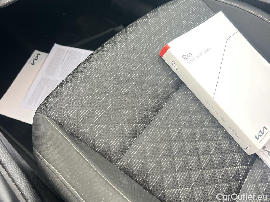  KIA  Rio KIA  / 2020 / 5P / berlina con portón 1.2 DPi 62kW (84CV) Concept #2