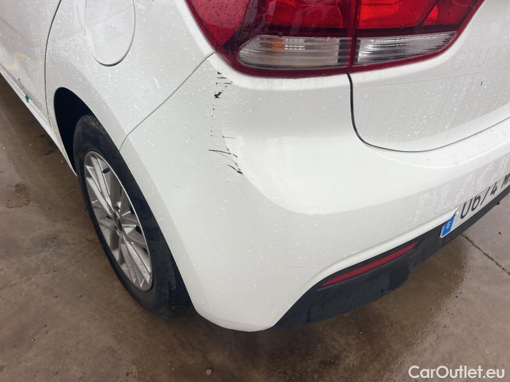  KIA  Rio KIA  / 2020 / 5P / berlina con portón 1.2 DPi 62kW (84CV) Concept #24