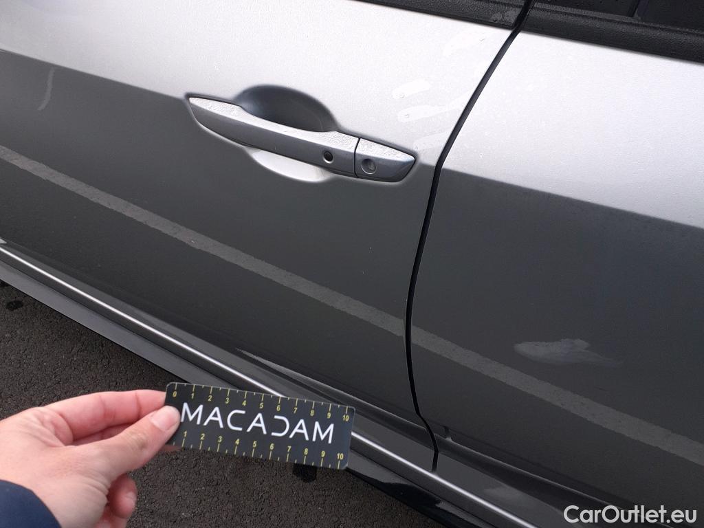  Honda  Civic HONDA  / 2019 / 5P / berlina con portón 1.5 I-VTEC TURBO SPORT PLUS #13