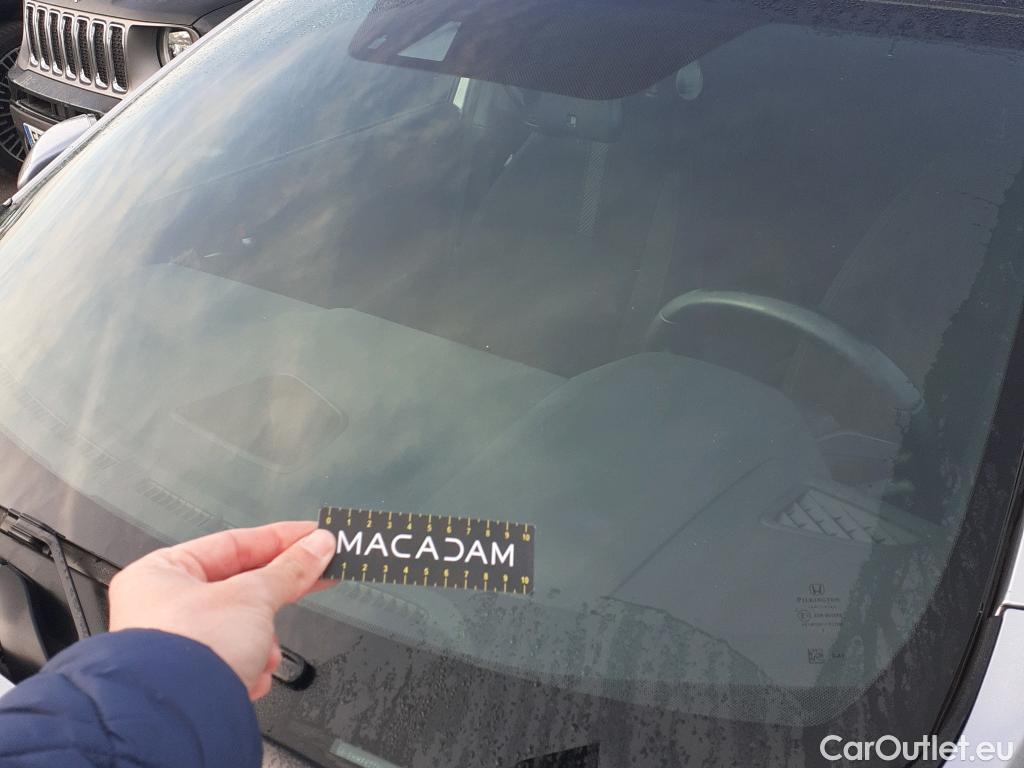  Honda  Civic HONDA  / 2019 / 5P / berlina con portón 1.5 I-VTEC TURBO SPORT PLUS #16