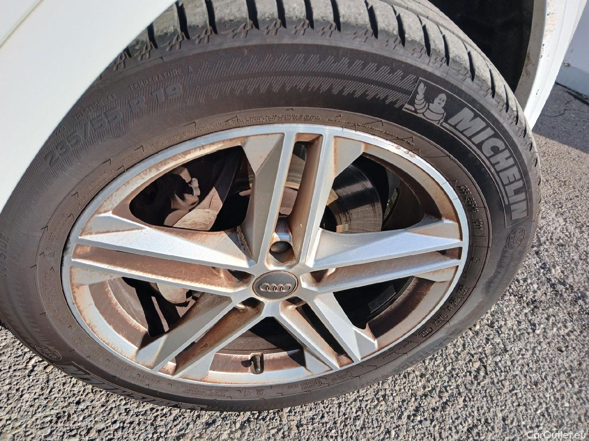  Audi  Q5 AUDI  / 2016 / 5P / todoterreno Competition 55 TFSI E quattro S tronic #45