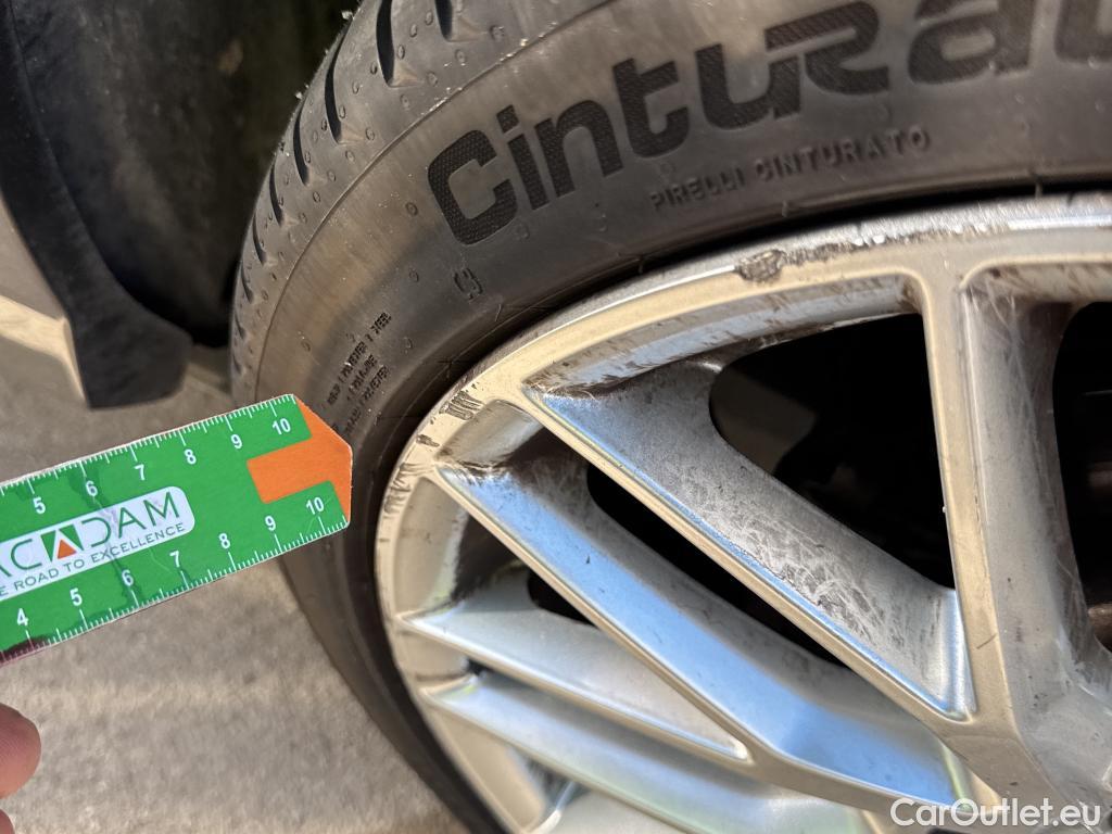  Audi  Q2 AUDI  / 2016 / 5P / todoterreno Sport 35 TDI 110kW quattro S tronic #12