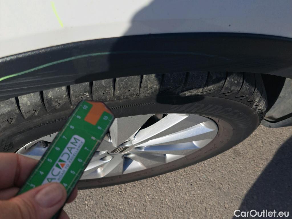  Seat  Arona SEAT  / 2017 / 5P / todoterreno 1.0 TSI 81kW (110CV) Style Plus (AC) #53