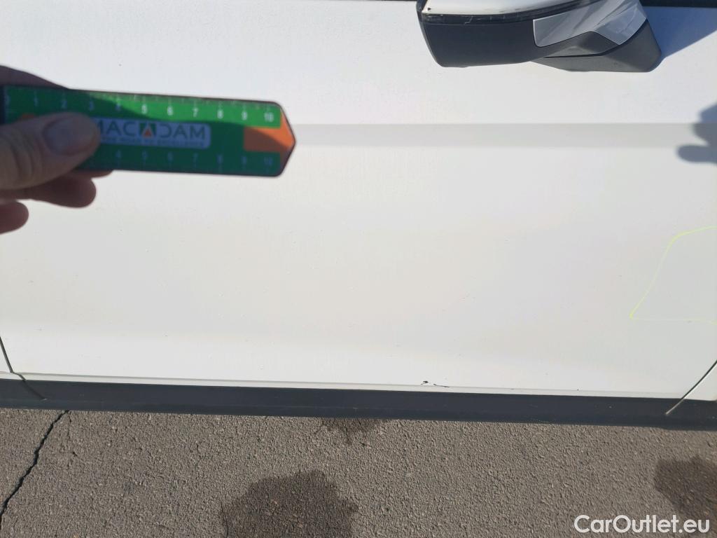  Seat  Arona SEAT  / 2017 / 5P / todoterreno 1.0 TSI 81kW (110CV) Style Plus (AC) #8