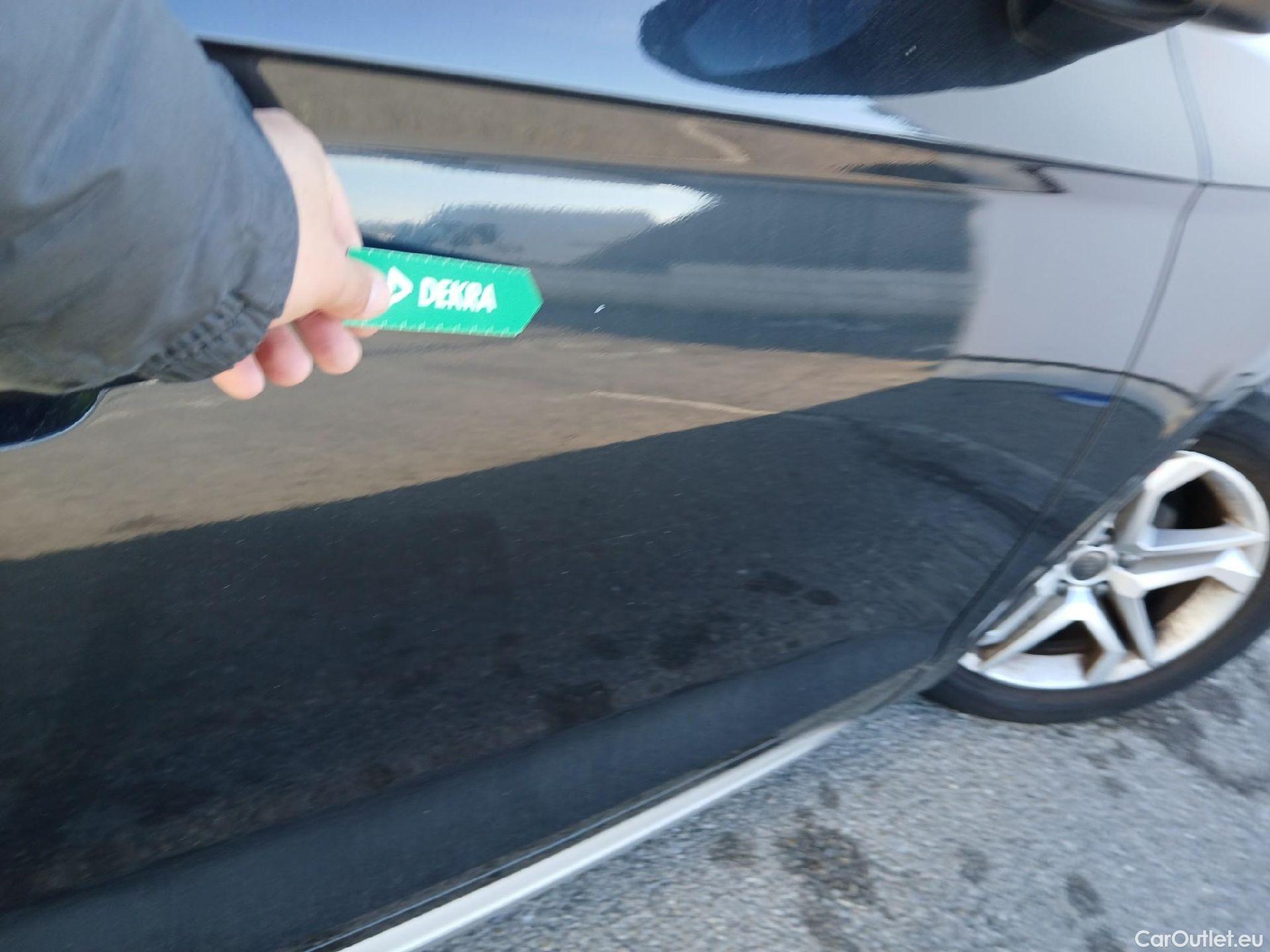  Audi  Q5 AUDI  / 2016 / 5P / todoterreno Design 35 TDI 120kW S tronic (AC) #34