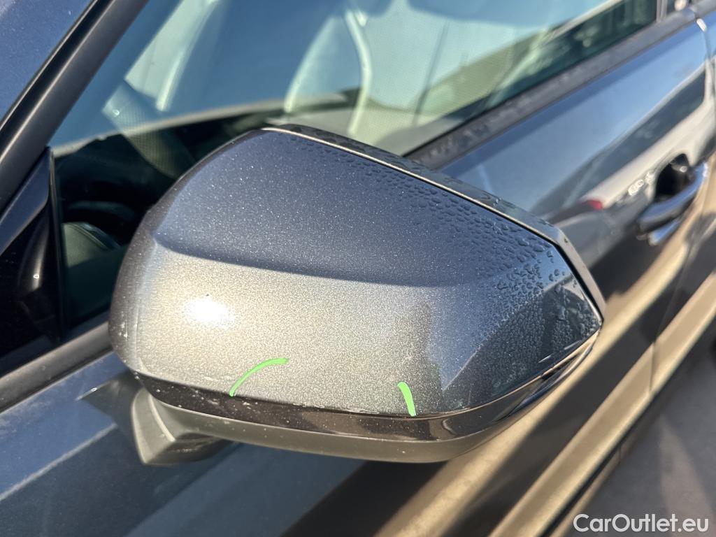  Audi  Q2 AUDI  / 2016 / 5P / todoterreno Sport 35 TDI 110kW quattro S tronic #23