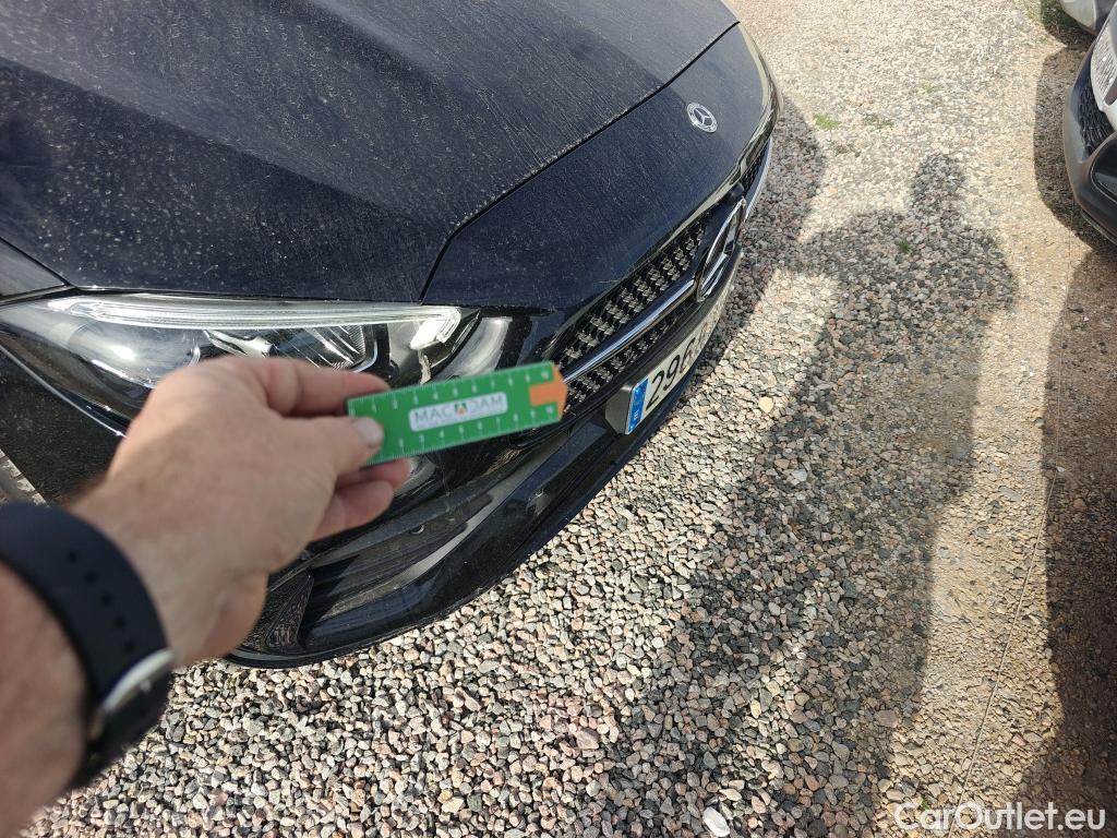  Mercedes  C-Klasse MERCEDES-BENZ Clase C / 2021 / 4P / sedán C 220 d #24