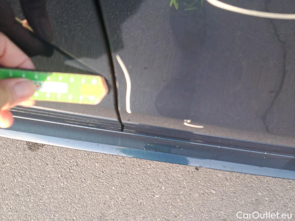  Mercedes  CLA-Klasse MERCEDES-BENZ CLA / 2019 / 4P / coupé CLA 200 #12