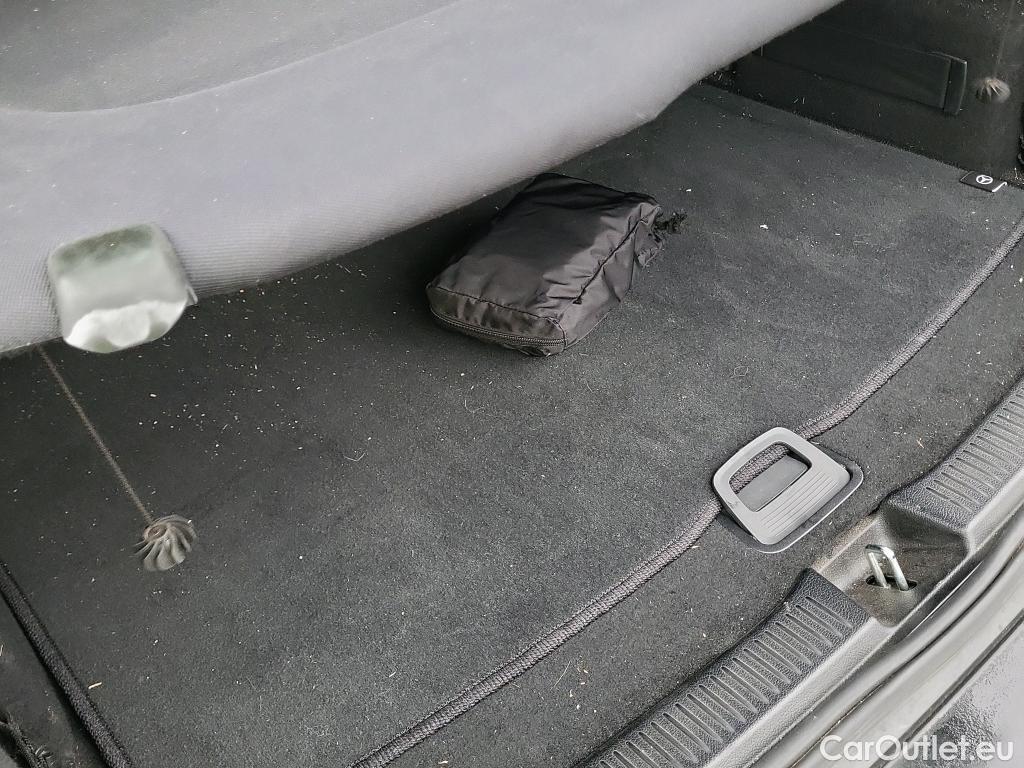  Mercedes  B-Klasse MERCEDES-BENZ Clase B / 2019 / 5P / monovolumen compacto B 180 d #17