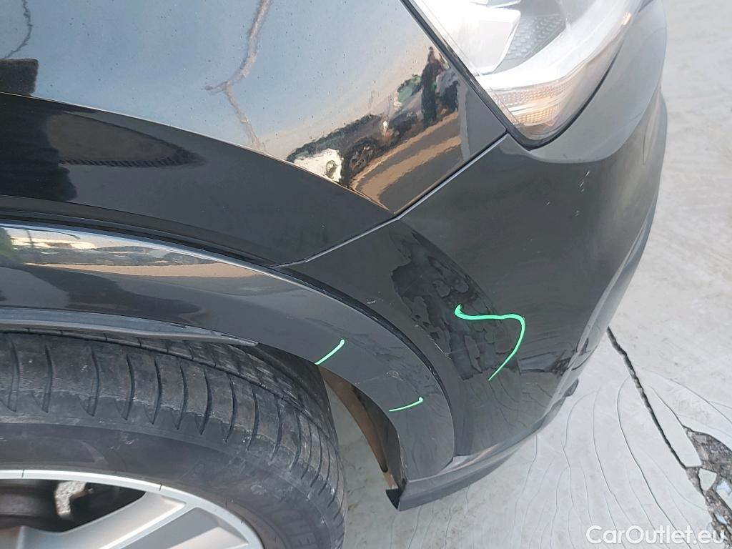  Audi  Q2 AUDI  / 2016 / 5P / todoterreno Design 30 TDI 85kW (116CV) #32