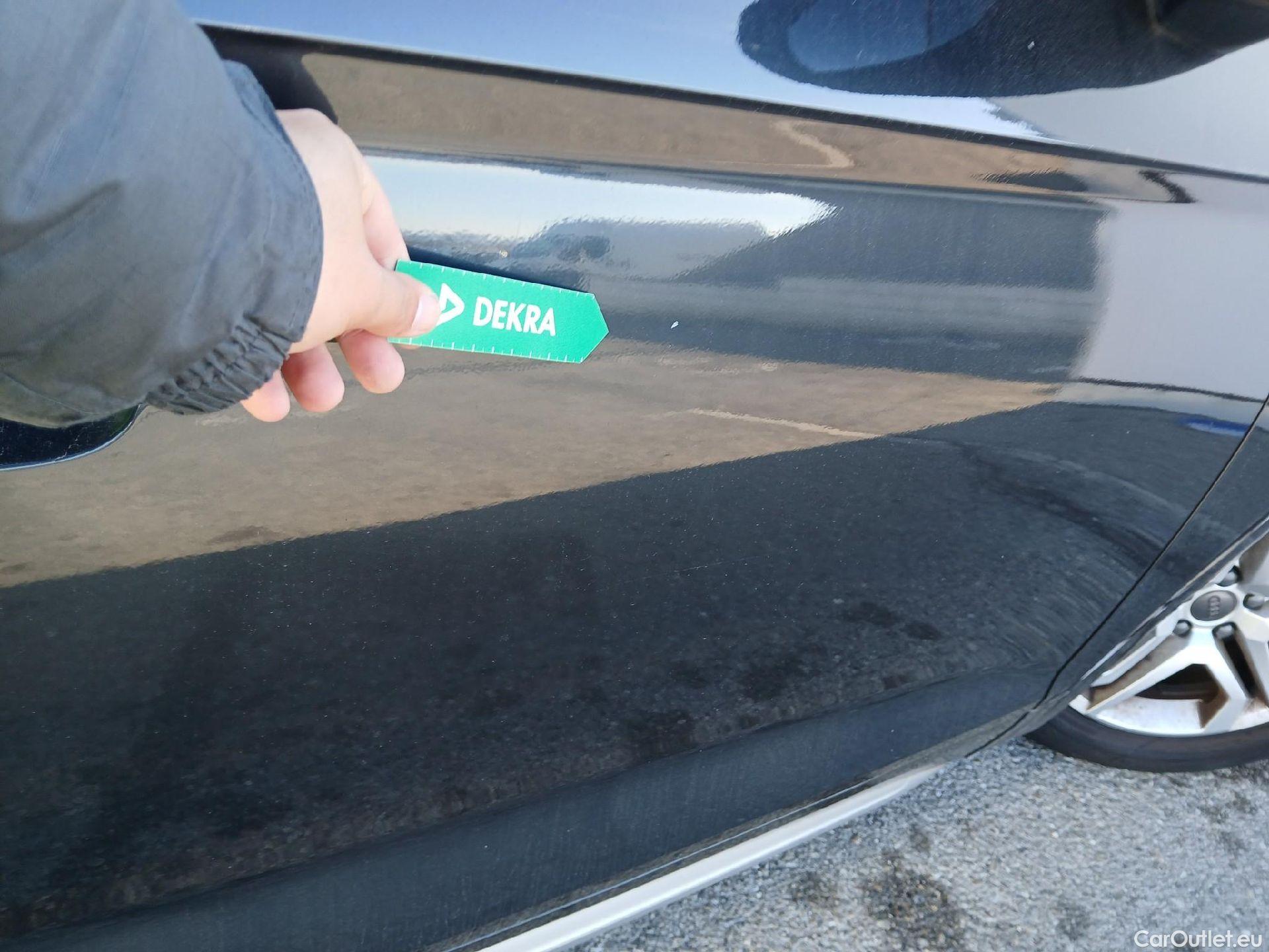  Audi  Q5 AUDI  / 2016 / 5P / todoterreno Design 35 TDI 120kW S tronic (AC) #33