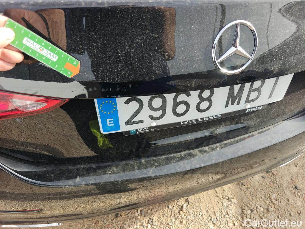  Mercedes  C-Klasse MERCEDES-BENZ Clase C / 2021 / 4P / sedán C 220 d #2