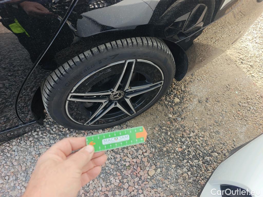  Mercedes  C-Klasse MERCEDES-BENZ Clase C / 2021 / 4P / sedán C 220 d #5