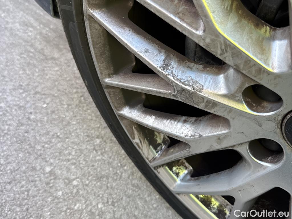  Audi  Q2 AUDI  / 2016 / 5P / todoterreno Sport 35 TDI 110kW quattro S tronic #9