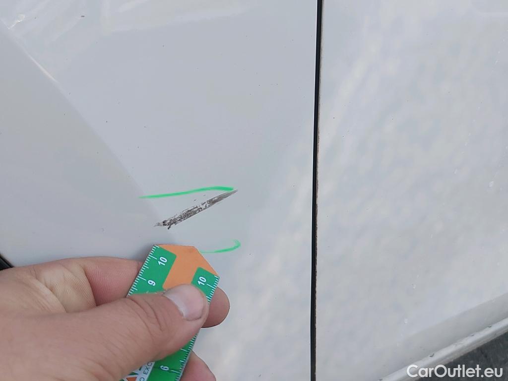  Land Rover  Discovery SEAT Nuevo León / 2020 / 5P / berlina con portón 2.0 TDI 85kW S&S Style Go(SP) #17