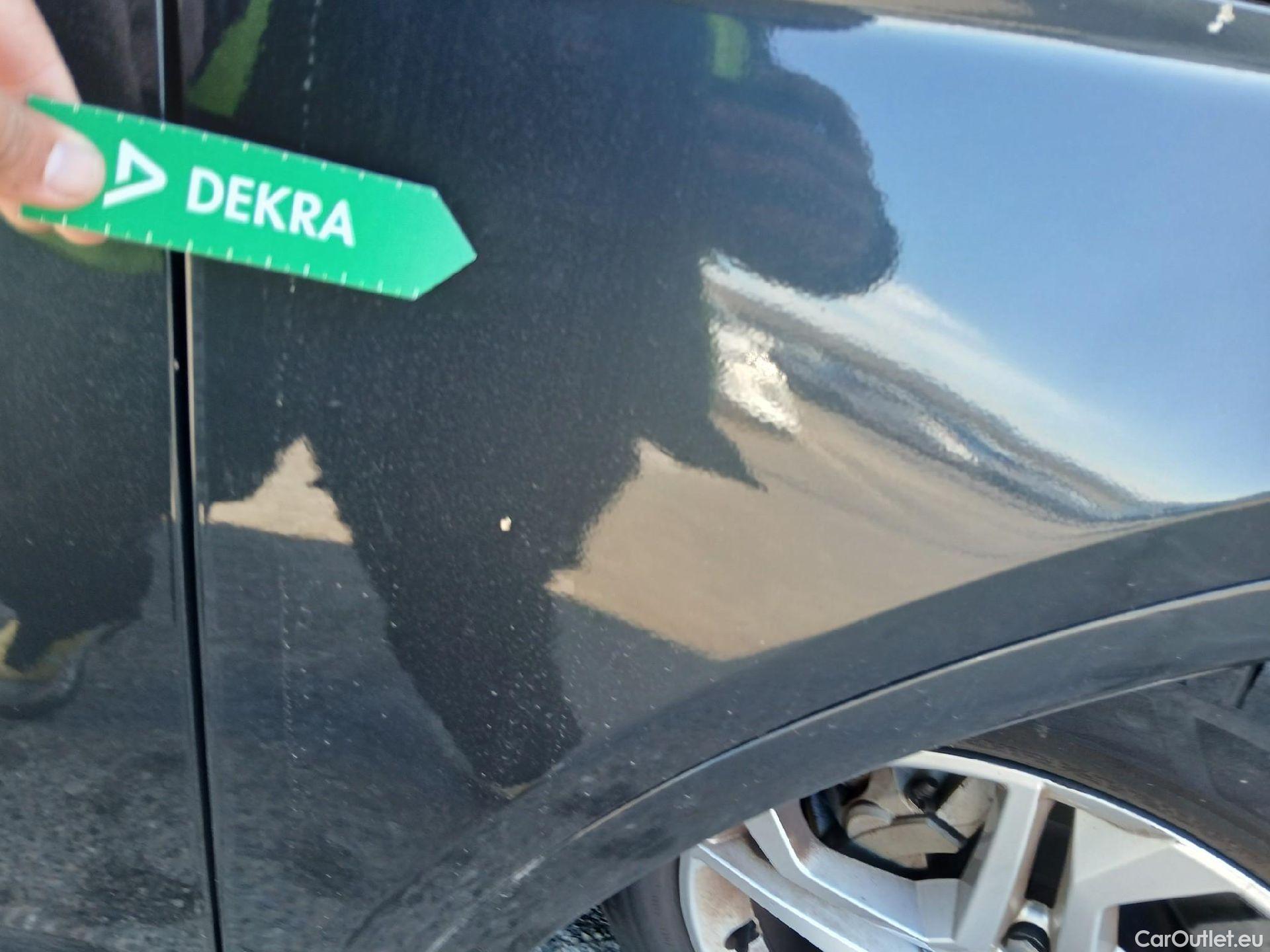  Audi  Q5 AUDI  / 2016 / 5P / todoterreno Design 35 TDI 120kW S tronic (AC) #37