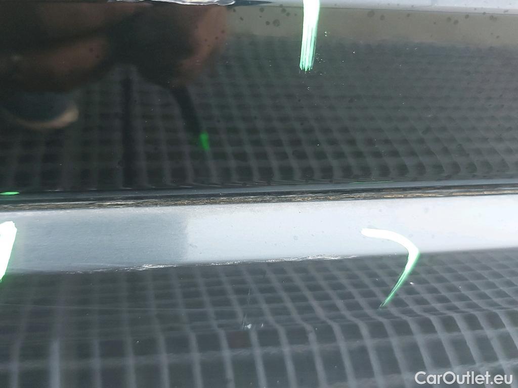  Audi  Q2 AUDI  / 2016 / 5P / todoterreno Design 30 TDI 85kW (116CV) #29