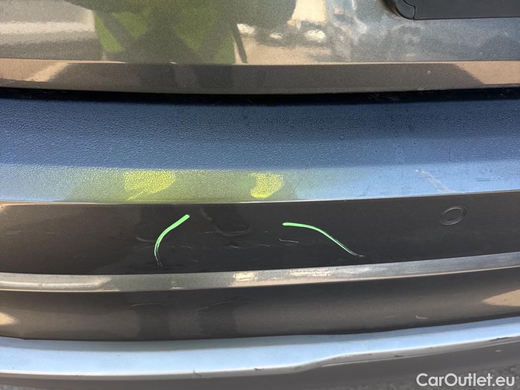  Audi  Q2 AUDI  / 2016 / 5P / todoterreno Sport 35 TDI 110kW quattro S tronic #19