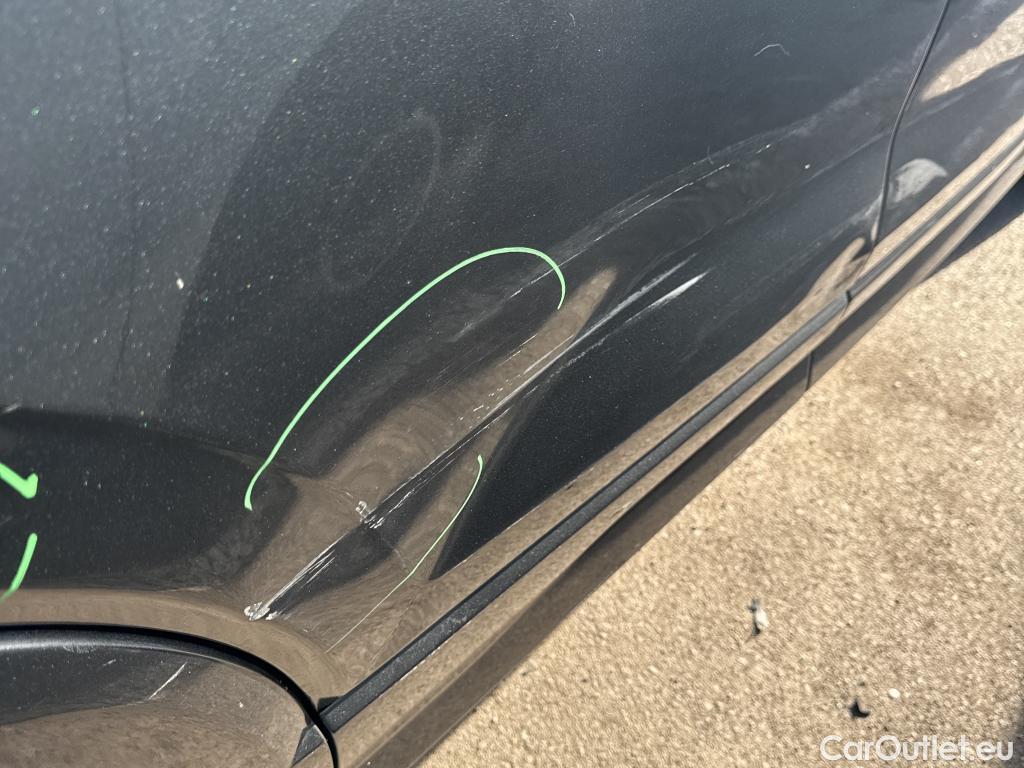  Audi  Q2 AUDI  / 2016 / 5P / todoterreno Sport 35 TDI 110kW quattro S tronic #4