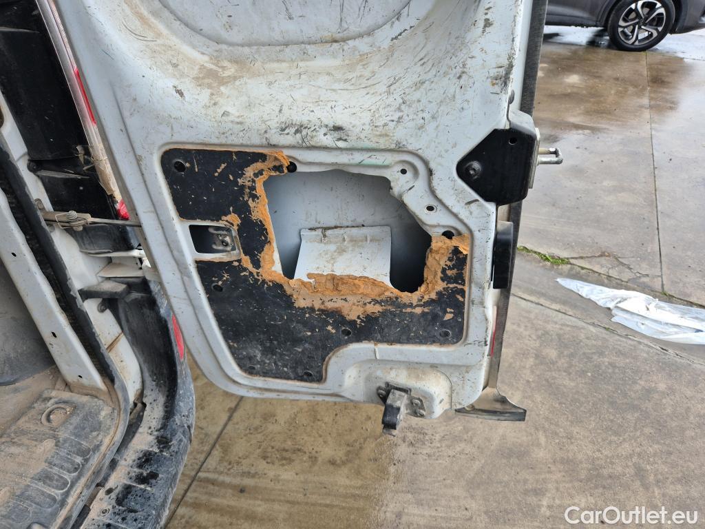  Nissan  NV200 NISSAN NV250 / 2019 / 4P / furgón 2pl 1.5dCi 70 kW (95CV) L2H1 ÓPTIMA #24