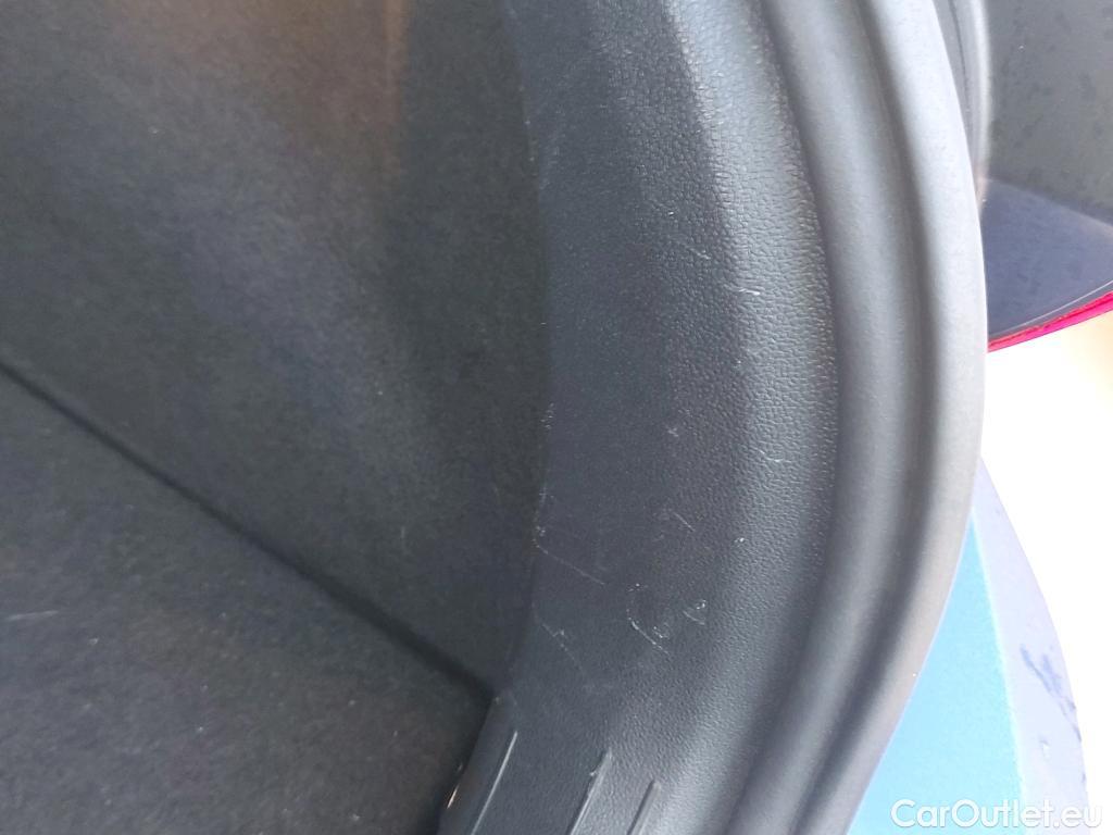  Volkswagen  Polo VOLKSWAGEN  / 2021 / 5P / berlina con portón Life 1.0 TSI 70kW (95CV) #17